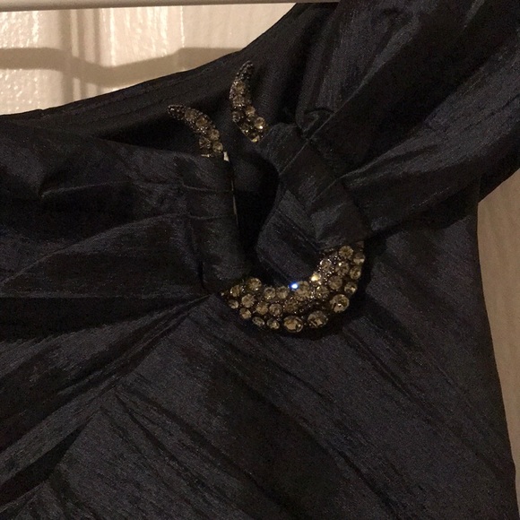 Event Dress worn once!! - Picture 2 of 3